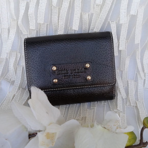 Kate Spade Leather Wallet - Picture 6 of 7